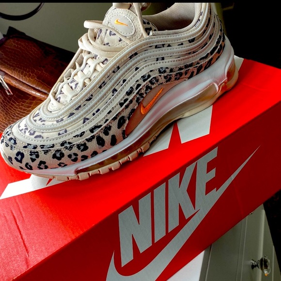 Nike Shoes Good Conditions Just Bought And Used One Time Like New